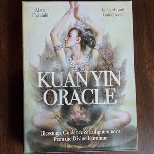 Kuan Yin Oracle: Blessings, Guidance & Enlightment from the Divine Feminine Card